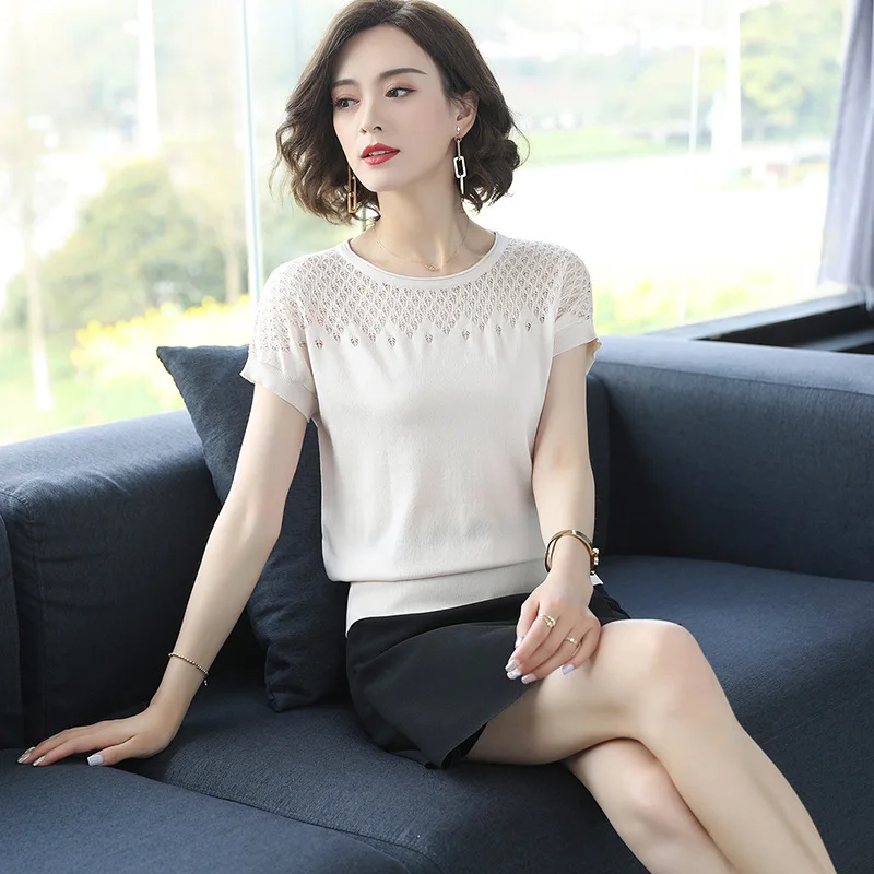 Short Sleeve T-shirt Women Summer Korean Hollow Top Tees Female Loose Pure Color Ice Silk Knitted Bottoming T-shirts Wear H9297
Short Sleeve T-shirt Women Summer Korean Hollow Top Tees Female Loose Pure Color Ice Silk Knitted Bottoming T-shirts Wear H9297