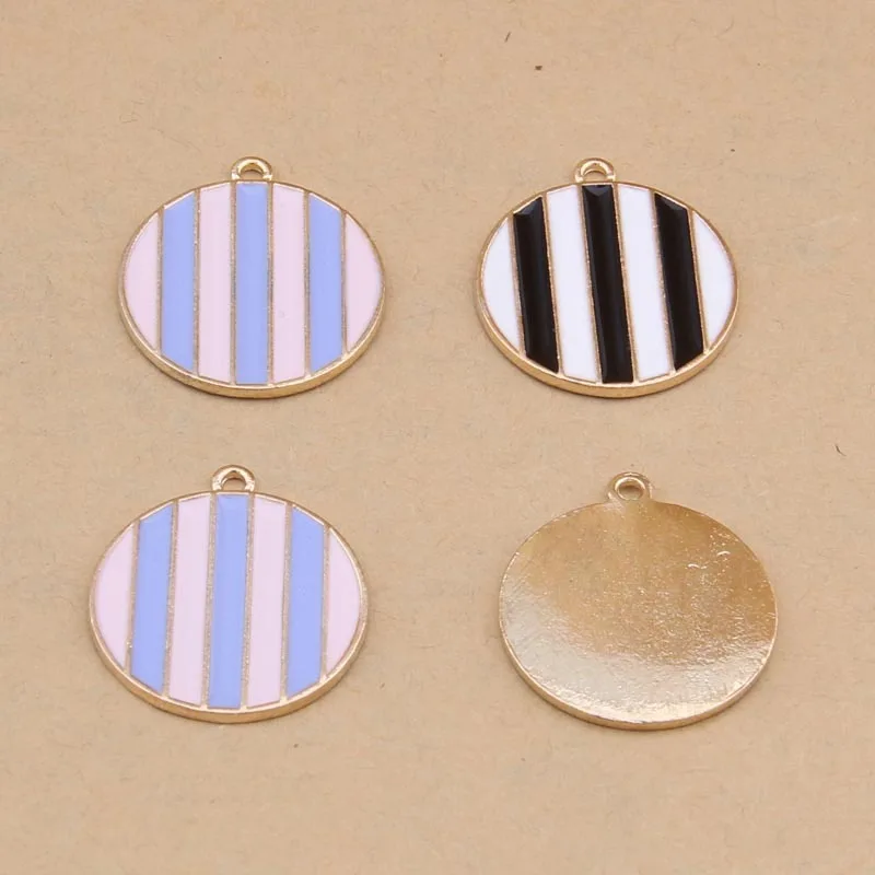 100pcs 28*24mm Simple pattern alloy jewelry accessories Handmade jewelry drop oil alloy small pendant
100pcs 28*24mm Simple pattern alloy jewelry accessories Handmade jewelry drop oil alloy small pendant