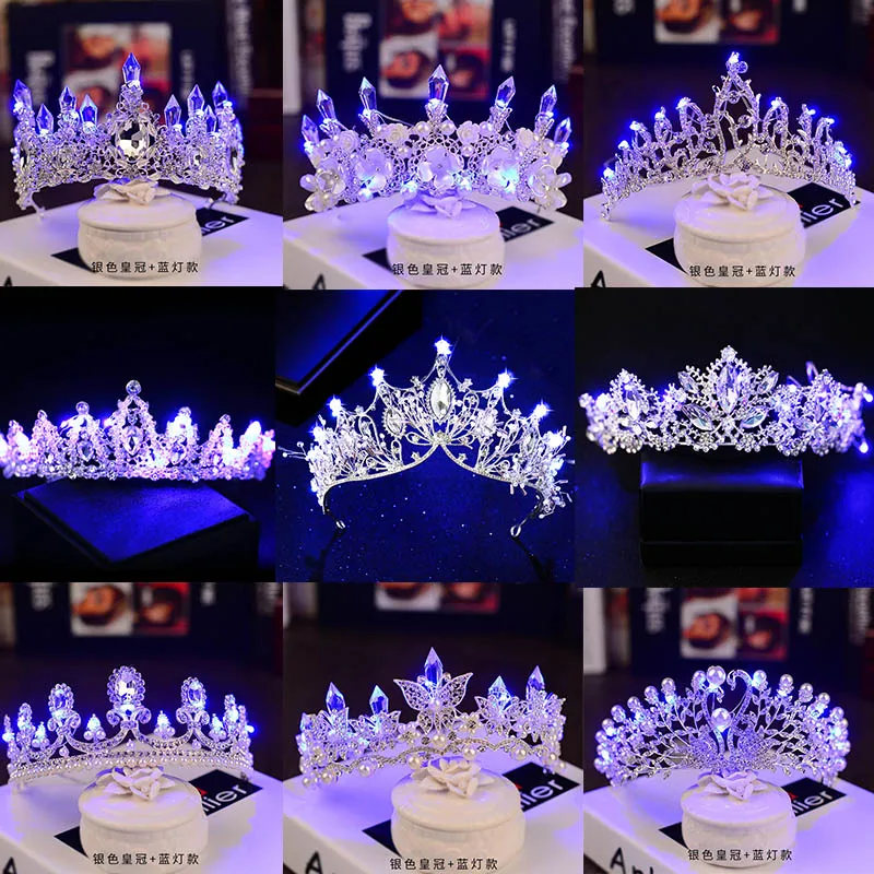 Glowing Tiaras Rhinestone Crystal Pearl Wedding Bride Crowns with Blue LED Light Luminous Princess Crowns Party Diadem
Glowing Tiaras Rhinestone Crystal Pearl Wedding Bride Crowns with Blue LED Light Luminous Princess Crowns Party Diadem