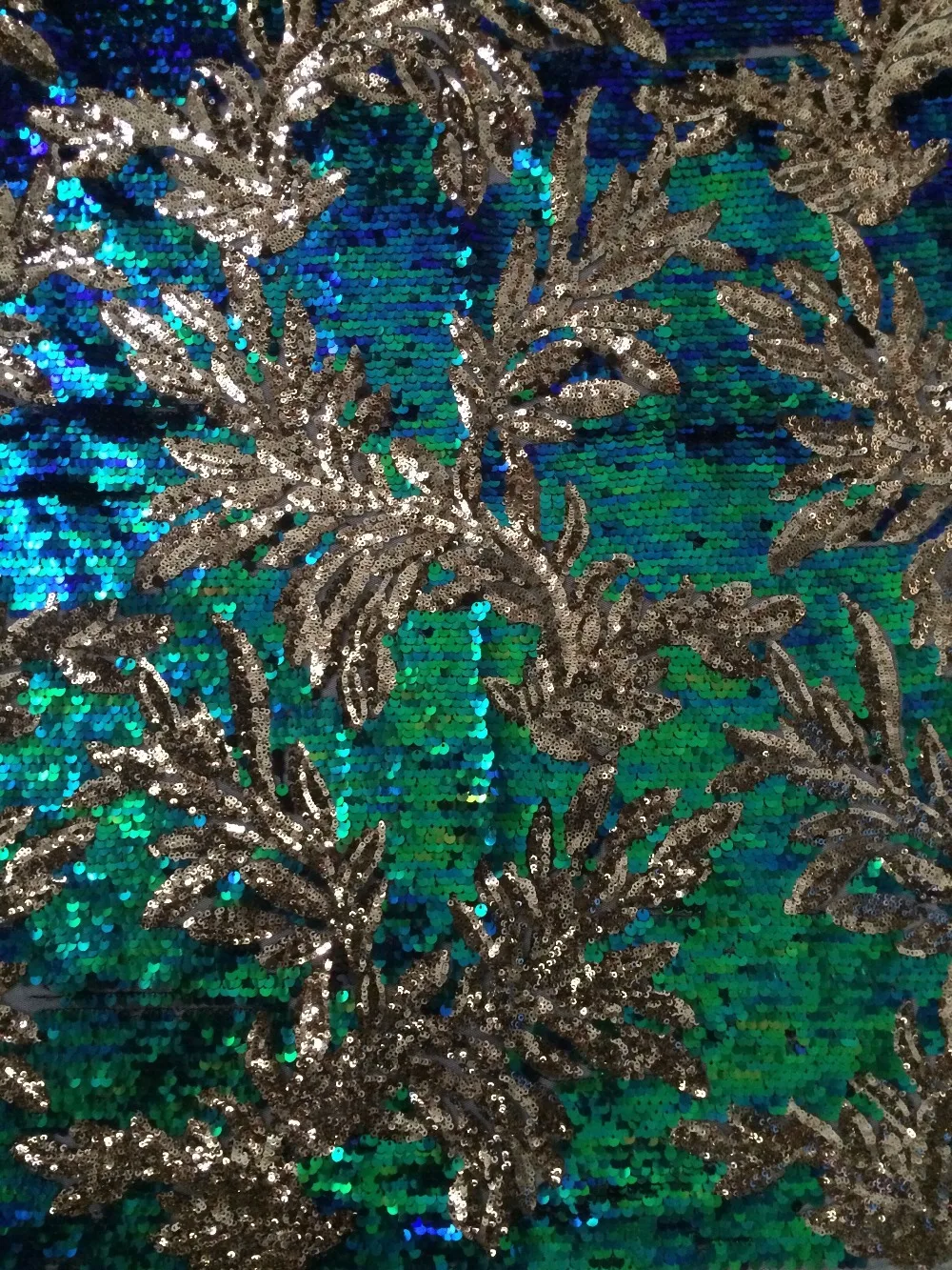 Embroidered Net Fabric seqiuns With super Quality L-92824 African Tulle Lace Fabric For party Dress
Embroidered Net Fabric seqiuns With super Quality L-92824 African Tulle Lace Fabric For party Dress