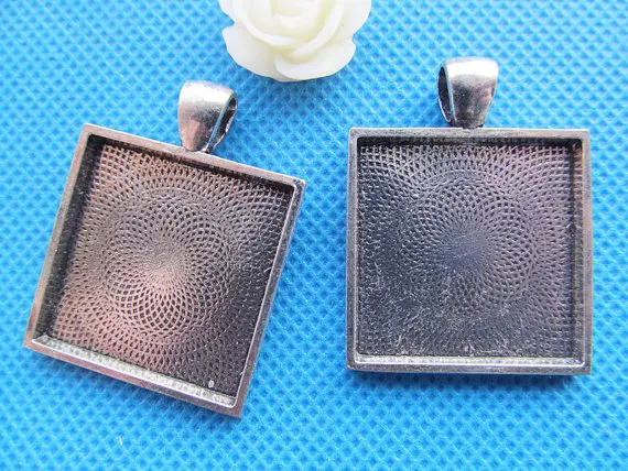 5pcs Antique Silver/Antique bronze Square Base Setting Tray Bezel Pendant Charm/Finding,fit 25mmCabochon/Cameo
5pcs Antique Silver/Antique bronze Square Base Setting Tray Bezel Pendant Charm/Finding,fit 25mmCabochon/Cameo