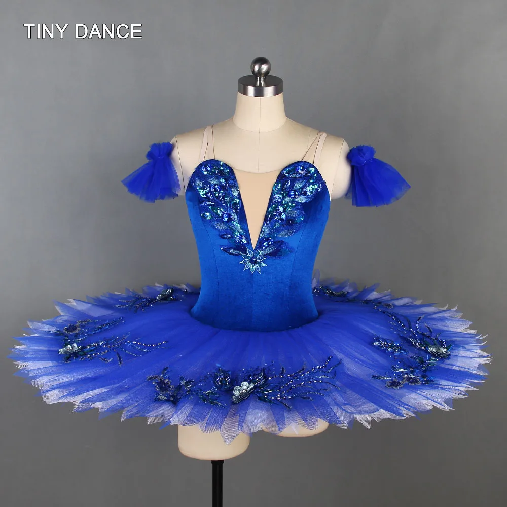 Pointed Ruffle Edges Royal Blue Ballet Pancake Tutu for Girls and Women Performance Solo Dance Tutus Ballet Dancing Dress BLL118
Pointed Ruffle Edges Royal Blue Ballet Pancake Tutu for Girls and Women Performance Solo Dance Tutus Ballet Dancing Dress BLL118