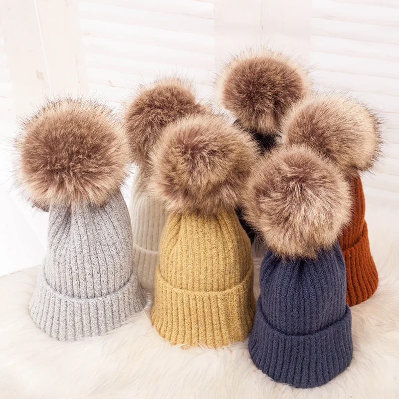XIONGBAN01 Striped Acrylic Cotton Knitted Hats New Winter Men's Casual Warm Fluffy Pom poms Beanies Women's Detachable Skullies
XIONGBAN01 Striped Acrylic Cotton Knitted Hats New Winter Men's Casual Warm Fluffy Pom poms Beanies Women's Detachable Skullies