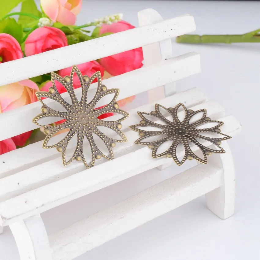 MIAOCHI 50Pcs Bronze Tone Filigree DIY Wraps Flower Connectors Metal Crafts Gift Decoration Findings 4x4cm J0644
MIAOCHI 50Pcs Bronze Tone Filigree DIY Wraps Flower Connectors Metal Crafts Gift Decoration Findings 4x4cm J0644