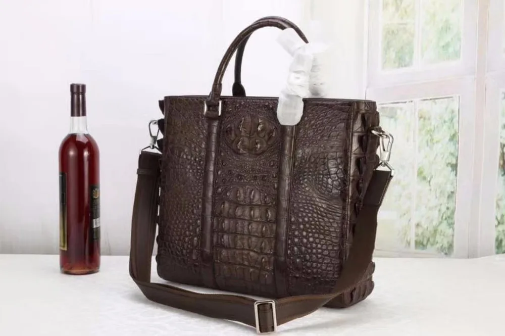 100% genuine real crocodile leather head skin men business bag laptop bag brefcase leisure style long leather strap men bag
100% genuine real crocodile leather head skin men business bag laptop bag brefcase leisure style long leather strap men bag