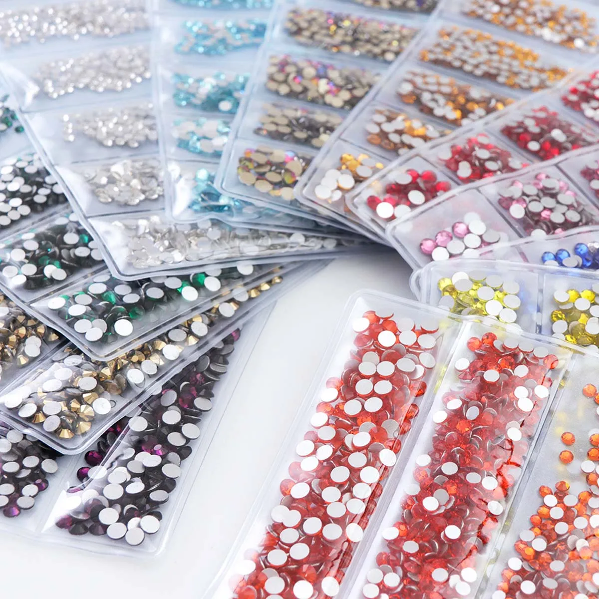 1728pcs Glass Multi-size Crystal Nail Rhinestones Set Flatback Glitter Strass 3D Nail Art Decorations For Nail Jewelry
1728pcs Glass Multi-size Crystal Nail Rhinestones Set Flatback Glitter Strass 3D Nail Art Decorations For Nail Jewelry