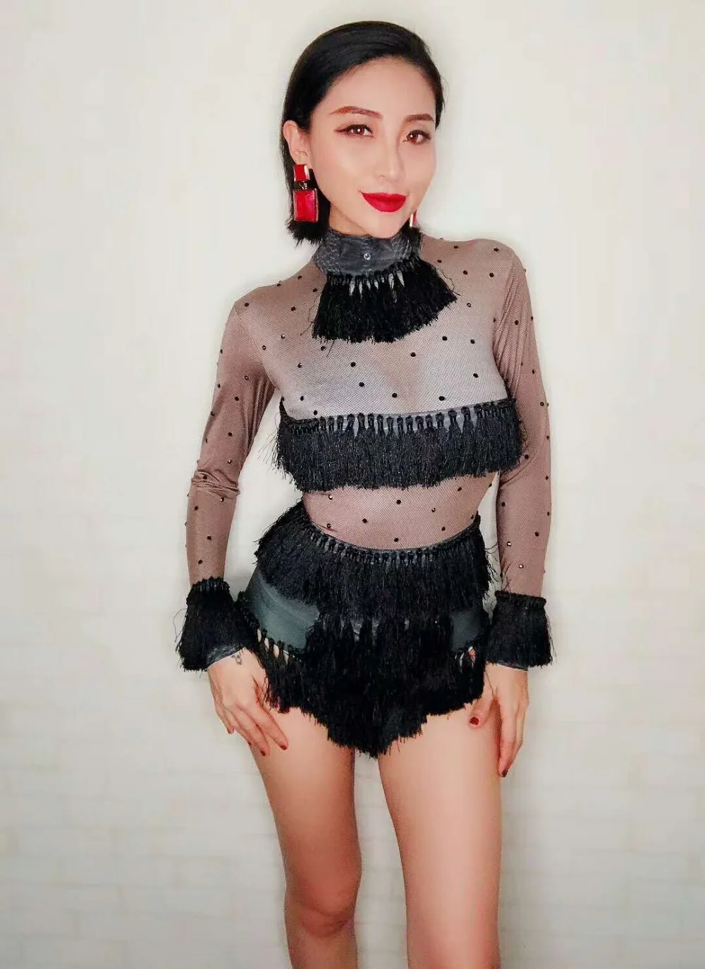 Women's Sexy Nude Black Tassels Bodysuit Dance Wear Costume One Piece Outfit Women Female Singer Stage Costume Stretch Leotard
Women's Sexy Nude Black Tassels Bodysuit Dance Wear Costume One Piece Outfit Women Female Singer Stage Costume Stretch Leotard