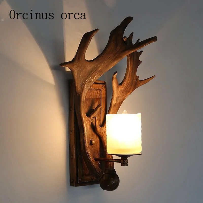 American retro pastoral antlers lamp European Mediterranean style creative restaurant stairs bedroom bedside lamp Postage free
American retro pastoral antlers lamp European Mediterranean style creative restaurant stairs bedroom bedside lamp Postage free