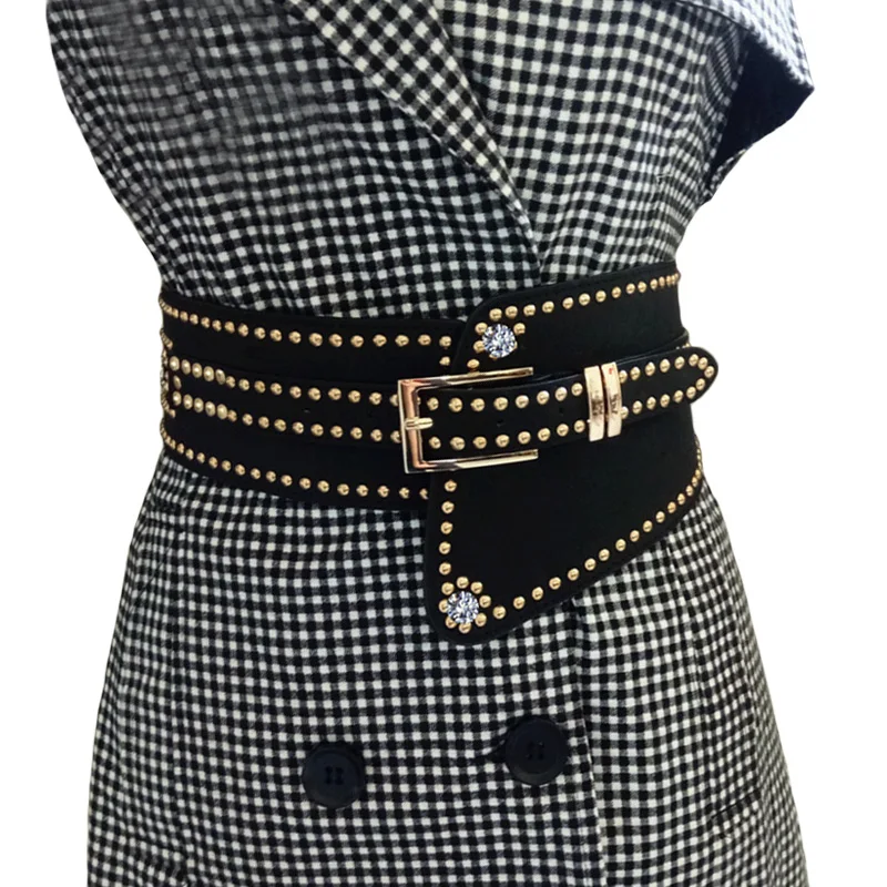 Fashion new women's Rivet belts Punk rock style belt lady Sequins Metal buckle Wide Metal rivet belt clothing accessories
Fashion new women's Rivet belts Punk rock style belt lady Sequins Metal buckle Wide Metal rivet belt clothing accessories