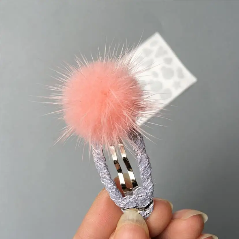 2pcs/pcs Grils Furry Ball Hair Clip Kids Lovely Hair Girls Hair Accessories Princess Barrette Children Headwear Hairpins J601
2pcs/pcs Grils Furry Ball Hair Clip Kids Lovely Hair Girls Hair Accessories Princess Barrette Children Headwear Hairpins J601