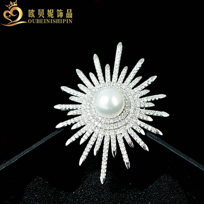 OBN Trendy Elegant Sliver Micro Pave CZ Charm Sun F Brooch Pin For Women Luxury Wedding Jewelry
OBN Trendy Elegant Sliver Micro Pave CZ Charm Sun F Brooch Pin For Women Luxury Wedding Jewelry