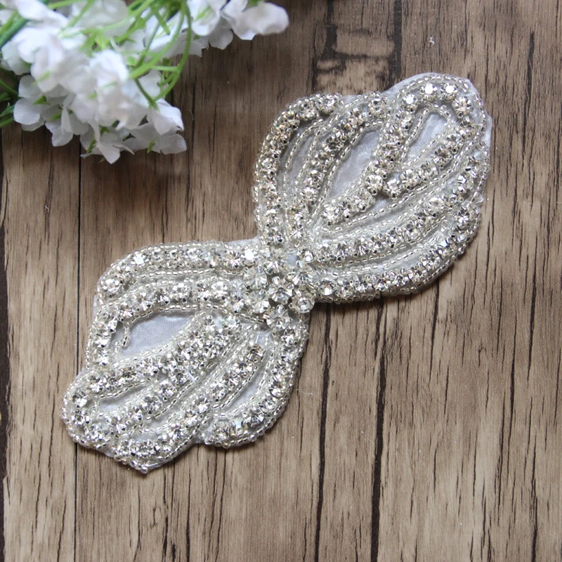 Free Shipping Wholesale 40 pcs/lot 5'' Rhinestone Applique for Wedding Gown Bridal Sash Evening Wear LSAP028
Free Shipping Wholesale 40 pcs/lot 5'' Rhinestone Applique for Wedding Gown Bridal Sash Evening Wear LSAP028