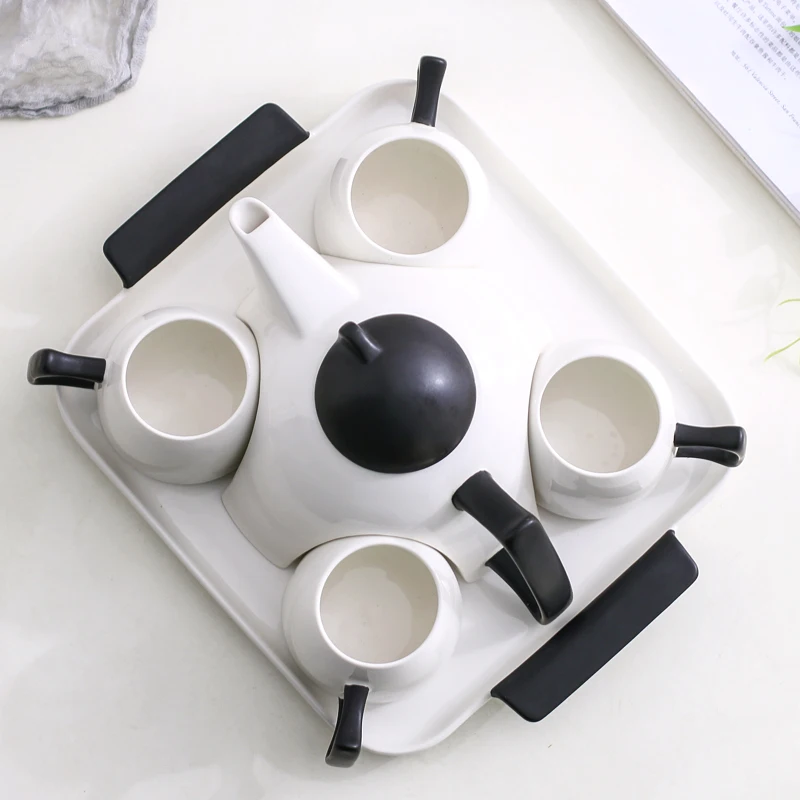 Top-grade cup coffee set home ceramic teapot bone china tea cup set Water cup flower teacup coffee teapot set Afternoon tea part
Top-grade cup coffee set home ceramic teapot bone china tea cup set Water cup flower teacup coffee teapot set Afternoon tea part