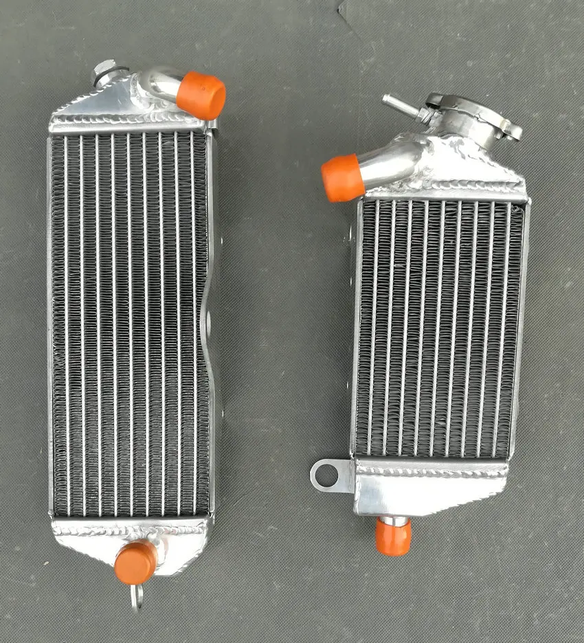 Aluminum Radiator FOR Kawasaki 1989-1994 KDX200 KDX 200SR 2-STROKE 198CC 1990 1991 1992 1993
Aluminum Radiator FOR Kawasaki 1989-1994 KDX200 KDX 200SR 2-STROKE 198CC 1990 1991 1992 1993