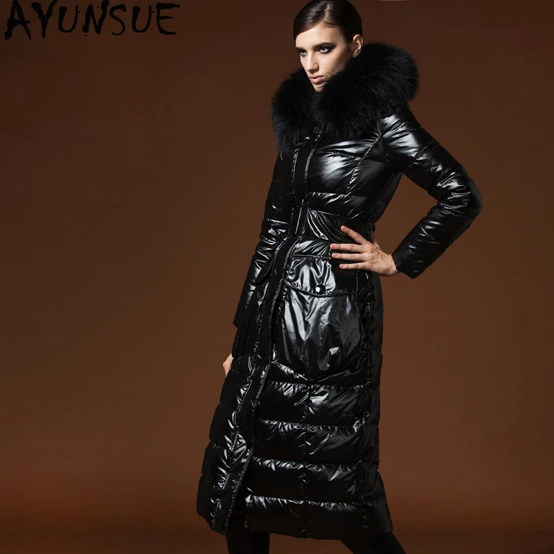 2020 Women's Winter Down Jacket Long Coat Large Raccoon Fur Collar 90% White Duck Down Coat Slim High-end Warm Parka KJ2737
2020 Women's Winter Down Jacket Long Coat Large Raccoon Fur Collar 90% White Duck Down Coat Slim High-end Warm Parka KJ2737