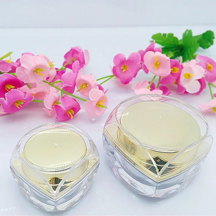 100pcs wholesale 5g 10 g high-grade luxury cosmetics mini jar , 5ml 10ml golden small containers for cream , buy mini jars
100pcs wholesale 5g 10 g high-grade luxury cosmetics mini jar , 5ml 10ml golden small containers for cream , buy mini jars
