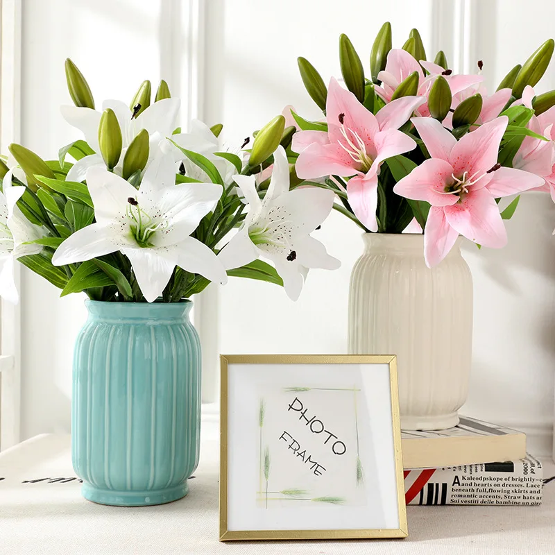 5pcs/lot PVC real touch lily artificial flower home decor wedding decoration Stage layout props silk fake flower bouquet
5pcs/lot PVC real touch lily artificial flower home decor wedding decoration Stage layout props silk fake flower bouquet
