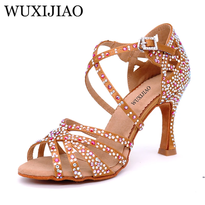 WUXIJIAO Women Salsa party Ballroom shoes Latin dance shoes big small rhinestone shining Bronze Skin Black satin Cuba heel 9cm
WUXIJIAO Women Salsa party Ballroom shoes Latin dance shoes big small rhinestone shining Bronze Skin Black satin Cuba heel 9cm