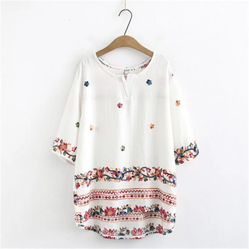 2022 Summer Floral Embroidered Women Clothing T shirts Vintage V-Neck t-Shirt Short Sleeve Women Tops Summer Tee Shirt N727
2022 Summer Floral Embroidered Women Clothing T shirts Vintage V-Neck t-Shirt Short Sleeve Women Tops Summer Tee Shirt N727