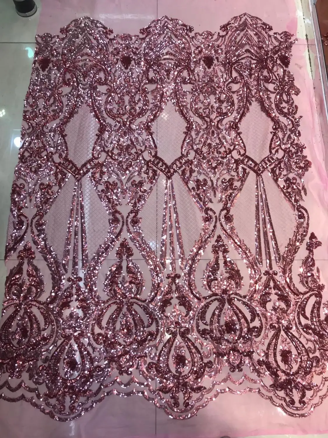 2019 hot sale stock 5yards ju002 pink sequin embroidery net mesh lace fabric for bridal wedding dress
2019 hot sale stock 5yards ju002 pink sequin embroidery net mesh lace fabric for bridal wedding dress