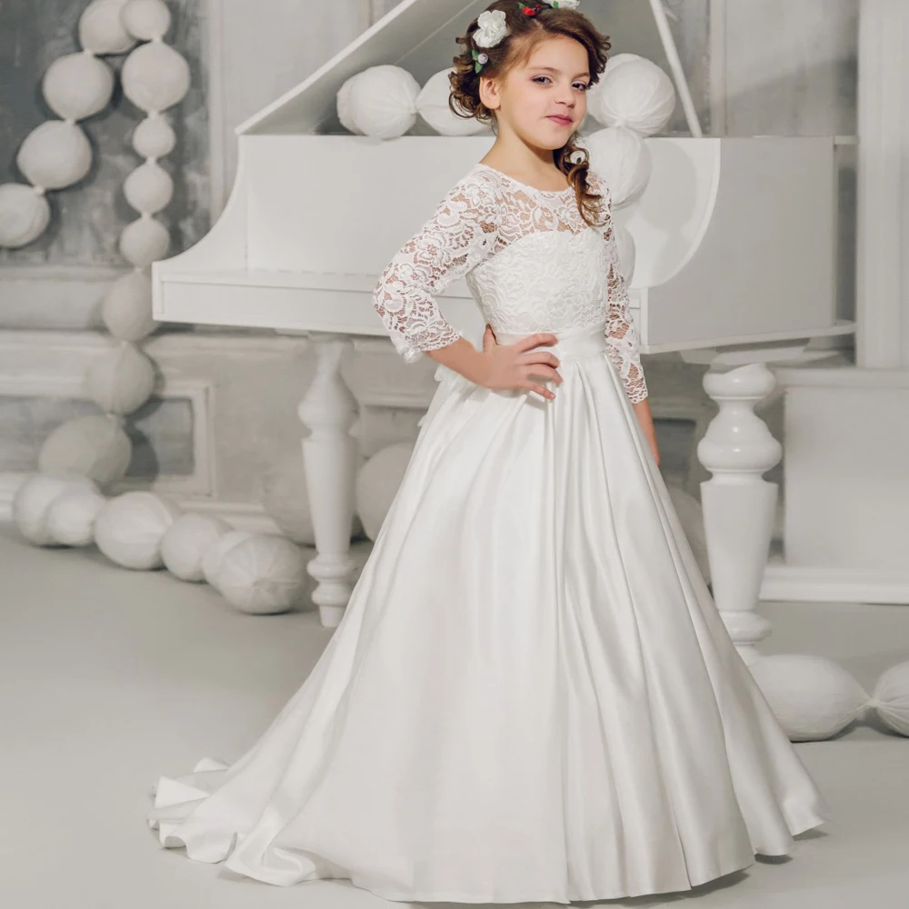Pretty White Ivory Lace Ball Gown Long sleeves Floor length For Little Girls First Communion Dress 2-12 Years Old For Christmas
Pretty White Ivory Lace Ball Gown Long sleeves Floor length For Little Girls First Communion Dress 2-12 Years Old For Christmas