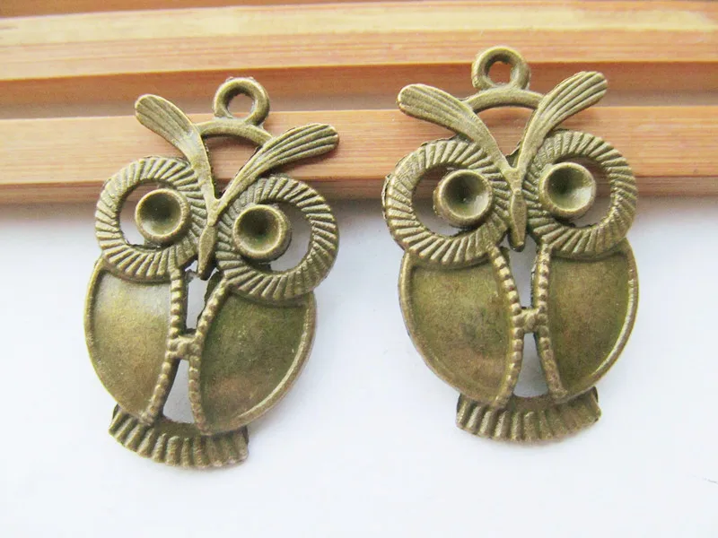 50pcs 21.50mmx34mm Antique silver tone/Antique Bronze Night Owl Connector Pendant Charm,Bracelet Charm,DIY Accessory Jewelry
50pcs 21.50mmx34mm Antique silver tone/Antique Bronze Night Owl Connector Pendant Charm,Bracelet Charm,DIY Accessory Jewelry