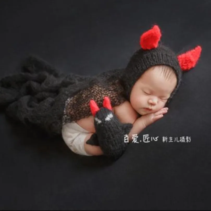 Devil Crochet Baby mohair bonnet wrap set with Toy Hand knitted Mohair baby wrap photography props Newborn wrap and bonnet set
Devil Crochet Baby mohair bonnet wrap set with Toy Hand knitted Mohair baby wrap photography props Newborn wrap and bonnet set