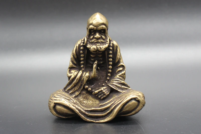 Exquisite Chinese Bless Collectable Brass Amulet Patriarch Bodhidharma Statue
Exquisite Chinese Bless Collectable Brass Amulet Patriarch Bodhidharma Statue