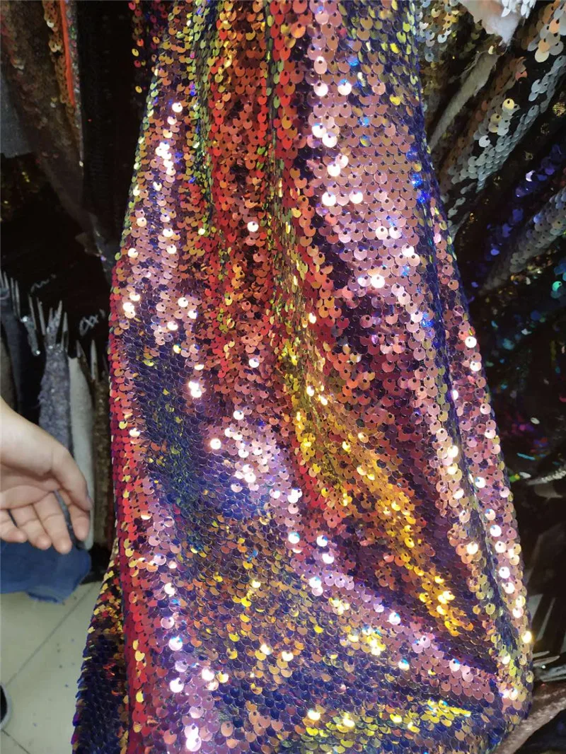 H-92407 shinny best quality sequins Embroidered African tulle French Lace Fabric
H-92407 shinny best quality sequins Embroidered African tulle French Lace Fabric