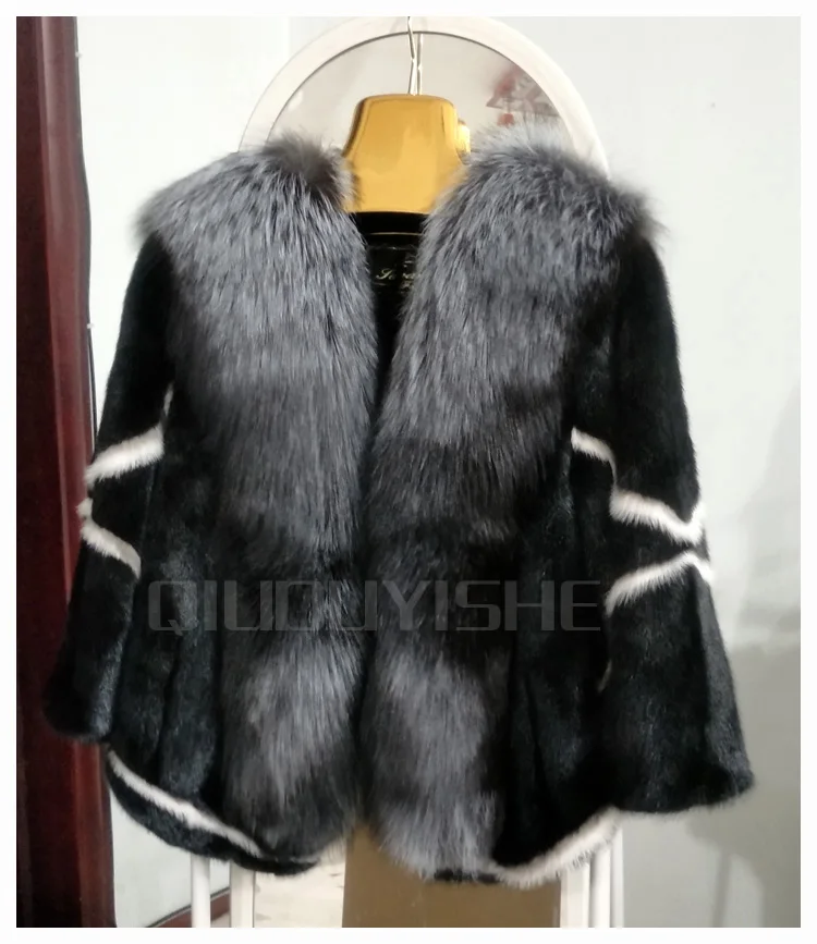 2019 natural mink fur coat short design marten fur jacket with fox fur large threshold and collar female
2019 natural mink fur coat short design marten fur jacket with fox fur large threshold and collar female