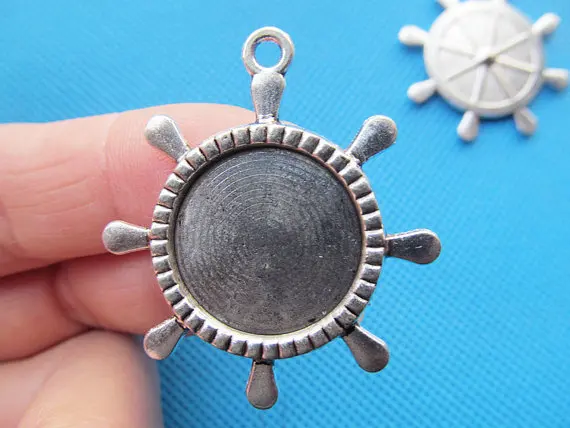100pcs Antique Silver tone/Antique Bronze Rudder Base Setting Pendant Charm,20mm Cabochon/Cameo Tray Bezel,DIY Accessory Jewelry
100pcs Antique Silver tone/Antique Bronze Rudder Base Setting Pendant Charm,20mm Cabochon/Cameo Tray Bezel,DIY Accessory Jewelry