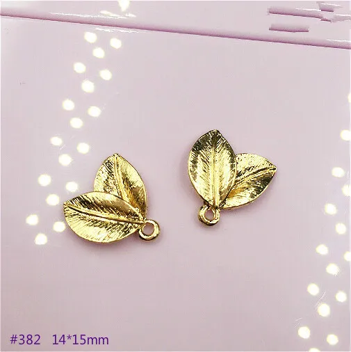 50PCS 14*15MM Gold Color Plated Zinc Alloy Leaves Charms Diy Jewelry Findings Jewelry Accessories wholesale
50PCS 14*15MM Gold Color Plated Zinc Alloy Leaves Charms Diy Jewelry Findings Jewelry Accessories wholesale