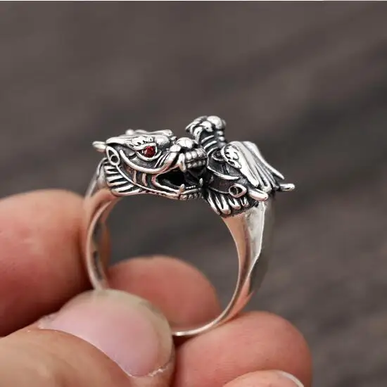 Кольцо из серебра 925 пробы с драконом, кольцо из чистого серебра с двойным драконом из настоящего серебра, хороший дракон, кольцо с символом удачи, регулируемое ювелирное изделие на удачу от Fengshui
Кольцо из серебра 925 пробы с драконом, кольцо из чистого серебра с двойным драконом из настоящего серебра, хороший дракон, кольцо с символом удачи, регулируемое ювелирное изделие на удачу от Fengshui