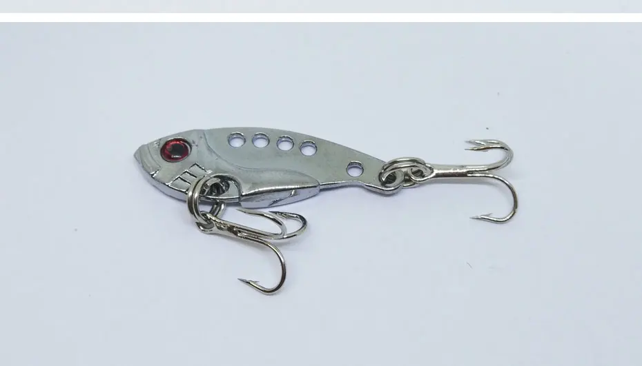 Cebos VIB metálicos organizados para pesca deportiva