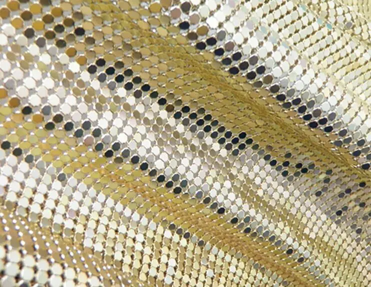 45x120cm/roll 3mm gold Aluminum Mesh Metal rhinestone Trim sewing strass crystal bridal applique for clothes mealmat accessories
45x120cm/roll 3mm gold Aluminum Mesh Metal rhinestone Trim sewing strass crystal bridal applique for clothes mealmat accessories