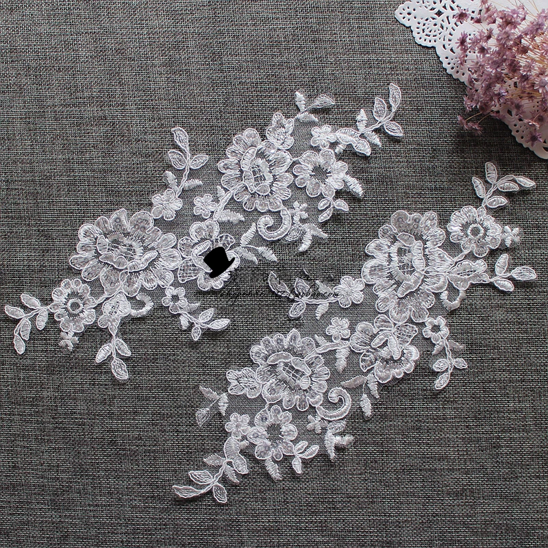 20pcs 28x13cm wide ivory bridal wedding embroidery lace appliques patches for dress skirt clothes L24L7
20pcs 28x13cm wide ivory bridal wedding embroidery lace appliques patches for dress skirt clothes L24L7