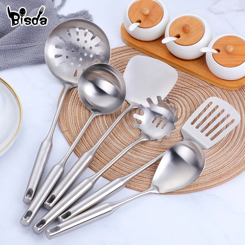 1pc Cookware Cooking Gadgets Stainless Steel Silver Color Slotted Turner Ladle Slag Multifunction Food Server Kitchenware Tool
1pc Cookware Cooking Gadgets Stainless Steel Silver Color Slotted Turner Ladle Slag Multifunction Food Server Kitchenware Tool