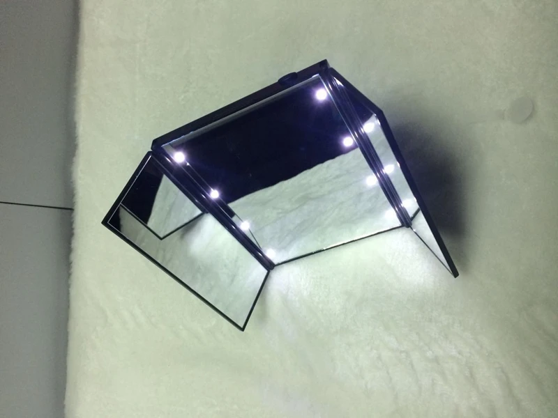 100pcs 8 LED Lights Makeup Mirror 3 Folding Cosmetic Tabletop Beauty Vanity Mirror Adjustable Countertop Light Mirror New Design
100pcs 8 LED Lights Makeup Mirror 3 Folding Cosmetic Tabletop Beauty Vanity Mirror Adjustable Countertop Light Mirror New Design