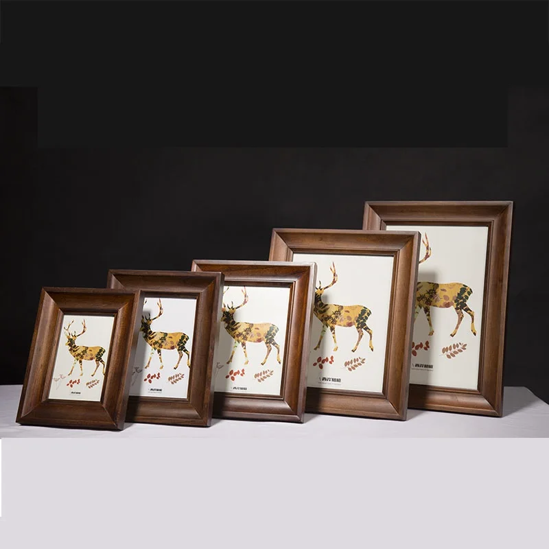 Винтажная европейская креативная фоторамка из цельного дерева
Винтажная европейская креативная фоторамка из цельного дерева