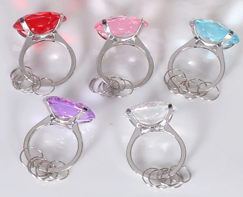 100 pcs Hot Diamond ring key chain Key Accessories Home Party Favors Wedding Gifts For Guests Wedding Souvenirs
100 pcs Hot Diamond ring key chain Key Accessories Home Party Favors Wedding Gifts For Guests Wedding Souvenirs