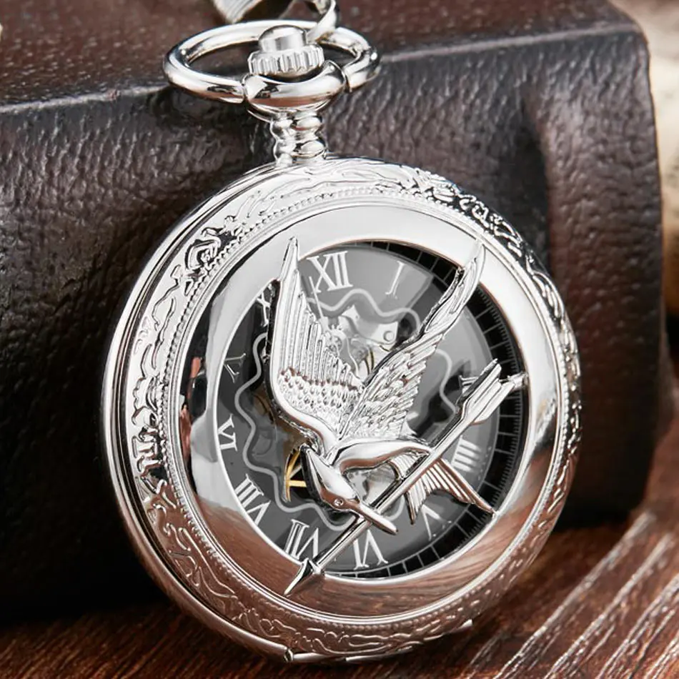 Retro Vintage Hollow The Hunger Games Mockingjay Mockingbird Quartz Pocket Watch Necklace Chain Fashion Silver relogio de bolso
Retro Vintage Hollow The Hunger Games Mockingjay Mockingbird Quartz Pocket Watch Necklace Chain Fashion Silver relogio de bolso