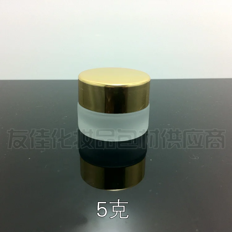 50pieces wholesale 5g clear frosted cream jar,mini glass cosmetic jar,5g glass jar or cream container whit gold cap
50pieces wholesale 5g clear frosted cream jar,mini glass cosmetic jar,5g glass jar or cream container whit gold cap