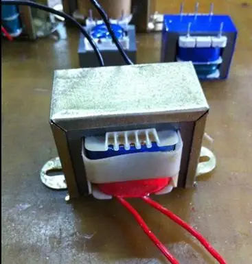 Transformer electronic transformer all copper power supply transformer 22X32 drawer type 380V variable 12V/30W
Transformer electronic transformer all copper power supply transformer 22X32 drawer type 380V variable 12V/30W