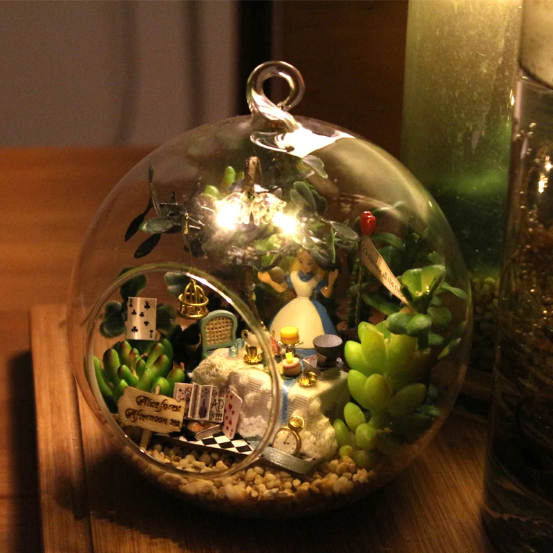 Diy Doll House Mini Glass Ball Dollhouses Model Miniaturas Casa De Bonec Handmade Wooden Miniature Dollhouse Toy Birthday Gift
Diy Doll House Mini Glass Ball Dollhouses Model Miniaturas Casa De Bonec Handmade Wooden Miniature Dollhouse Toy Birthday Gift