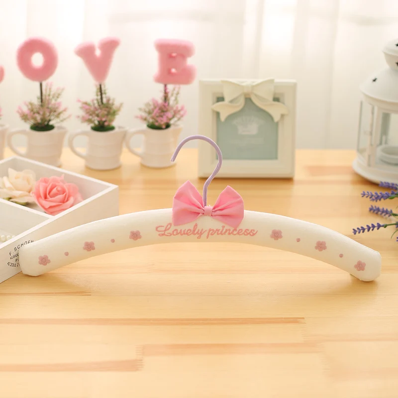 5pcs/lot 41cm adult embroidered cloth clothing rack sponge clothes rack european princess embroidered coat hanger
5pcs/lot 41cm adult embroidered cloth clothing rack sponge clothes rack european princess embroidered coat hanger
