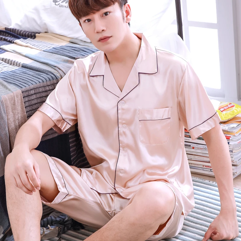 Pajamas Men Summer Ice Silk Nightgown Youth Short Sleeve Thin Sleepwear Korean Large Size Home Suit Male Leisure Nightwear H5604
Pajamas Men Summer Ice Silk Nightgown Youth Short Sleeve Thin Sleepwear Korean Large Size Home Suit Male Leisure Nightwear H5604