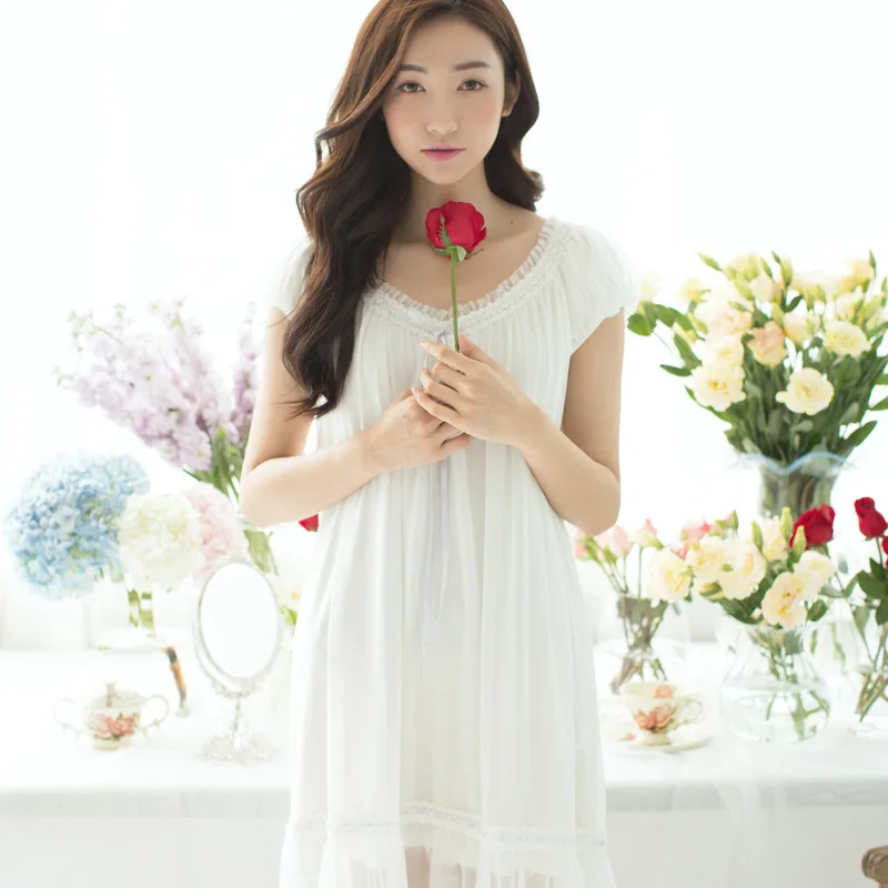 Fashion women princess Vintage Cute Sexy nightdress Pure cotton leisurewear high quality female nightgown Lounge TG1772
Fashion women princess Vintage Cute Sexy nightdress Pure cotton leisurewear high quality female nightgown Lounge TG1772
