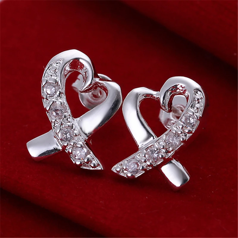 DOTEFFIL 925 Sterling Silver Heart AAA Zircon Stud Earrings For Woman Wedding Engagement Fashion Party Charm Jewelry
DOTEFFIL 925 Sterling Silver Heart AAA Zircon Stud Earrings For Woman Wedding Engagement Fashion Party Charm Jewelry