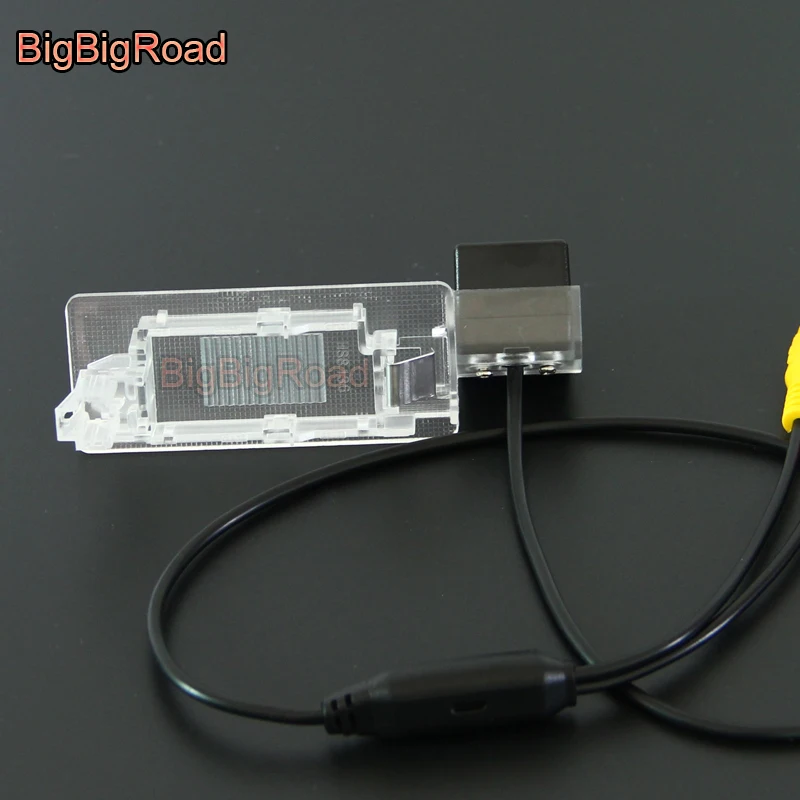 BigBigRoad For Volkswagen Passat Sagitar Touareg 2013-2017 Car Intelligent Dynamic Trajectory Tracks Rear View Backup Camera
BigBigRoad For Volkswagen Passat Sagitar Touareg 2013-2017 Car Intelligent Dynamic Trajectory Tracks Rear View Backup Camera