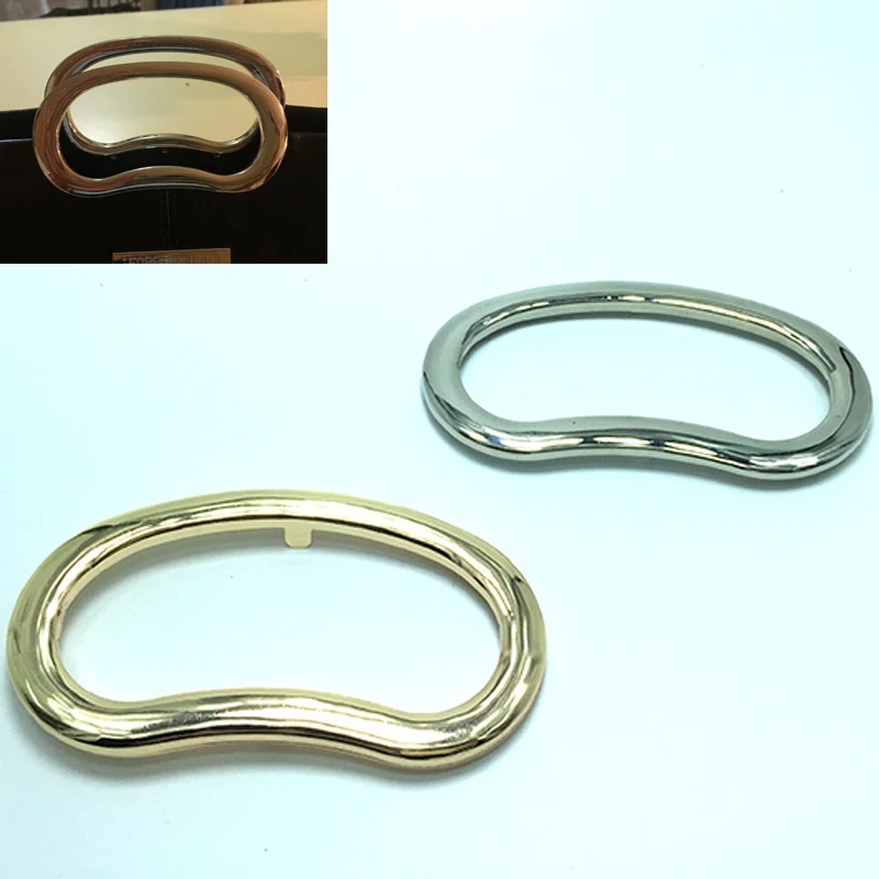 3 1/2 Inch Inner Oval Bag handles , Supply your both Gold and Silver Finish Purse Handles
3 1/2 Inch Inner Oval Bag handles , Supply your both Gold and Silver Finish Purse Handles